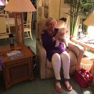 Meet your Posher, Pam